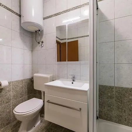 Apartman Zulijani A6 *