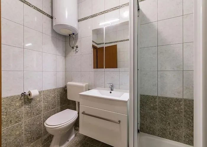 Apartament Zulijani A6 *