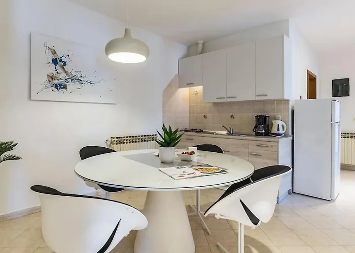 Zulijani A6 Apartment *